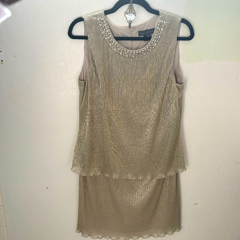 Spring Glimmer! Jessica Howard Gold Tier Dress - Like New!
